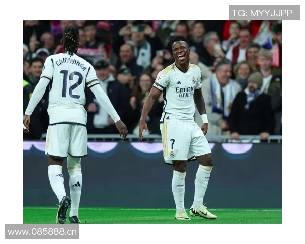 皇马半场领先阿拉木图姆巴佩点球破门维尼修斯错失良机