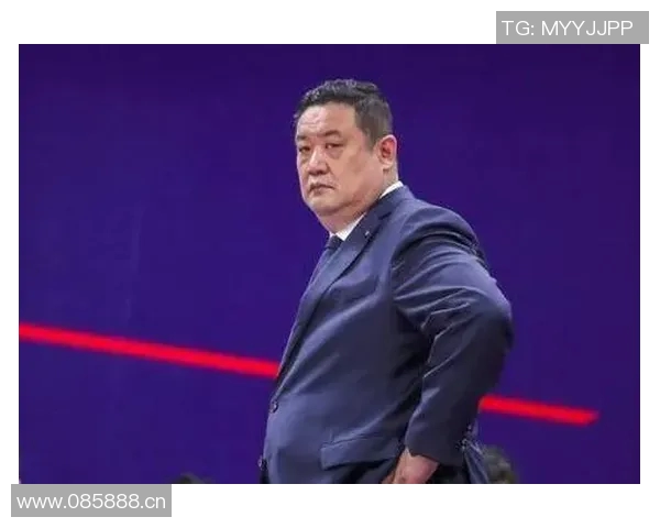 徐长锁慧眼识珠引杨瀚森入青岛开启篮球新篇章