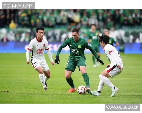 国安队员昨晚齐聚塞蒂恩住处送别情深意重温暖时刻 国安队员昨晚齐聚塞蒂恩住处送别情深意重温暖时刻