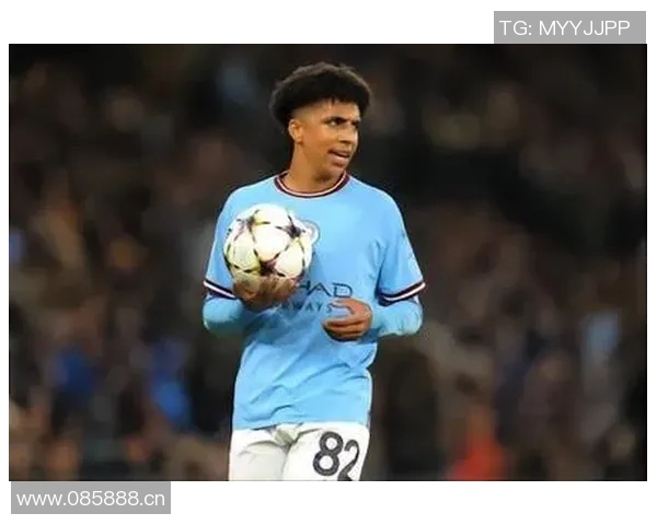 里科刘易斯坦言休赛期专注泰拳训练赛场上唯有胜利目标不变