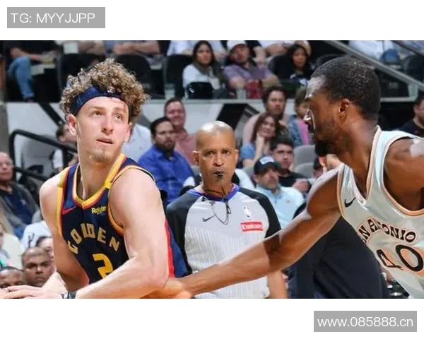 NBA赛季精彩回顾雄鹿战胜骑士快船轻松击败开拓者湖人客场力克国王 NBA赛季精彩回顾雄鹿战胜骑士快船轻松击败开拓者湖人客场力克国王