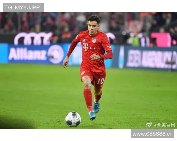 切尔西传奇勒伯夫女儿比基尼照引关注丈夫幽默留言引发网友热议 切尔西传奇勒伯夫女儿比基尼照引关注丈夫幽默留言引发网友热议