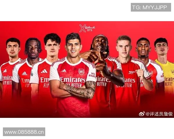 拜仁25-26赛季全家福揭晓夏窗四新援与德超杯奖杯沙拉盘同框亮相 拜仁25-26赛季全家福揭晓夏窗四新援与德超杯奖杯沙拉盘同框亮相