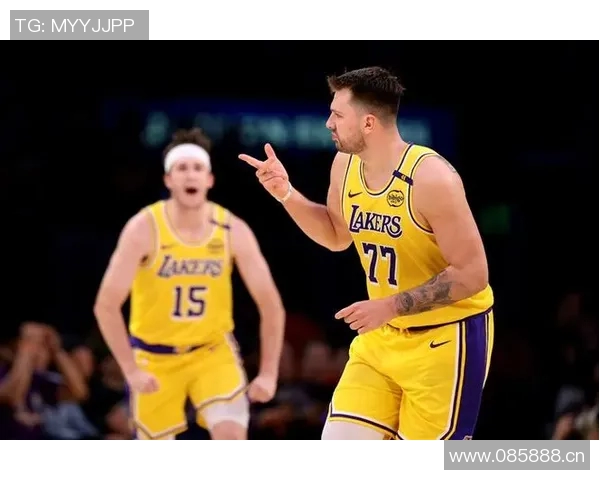 NBA赛季精彩回顾雄鹿战胜骑士快船轻松击败开拓者湖人客场力克国王 NBA赛季精彩回顾雄鹿战胜骑士快船轻松击败开拓者湖人客场力克国王