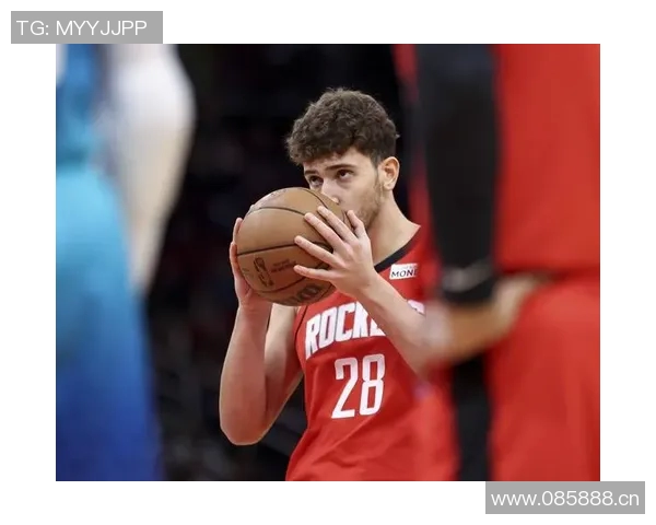 申京自信提升身体素质持球速度加快无球状态持续适应中 申京自信提升身体素质持球速度加快无球状态持续适应中