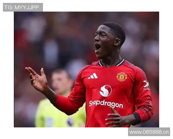 法尔克透露拜仁将德卡特视为磁卡接班人卡尔续约未经过谈判 法尔克透露拜仁将德卡特视为磁卡接班人卡尔续约未经过谈判