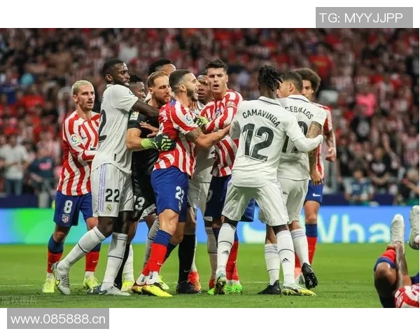 西甲最新动态皇马稳居榜首巴萨遭遇惨败失去第二马竞平局落后八分 西甲最新动态皇马稳居榜首巴萨遭遇惨败失去第二马竞平局落后八分