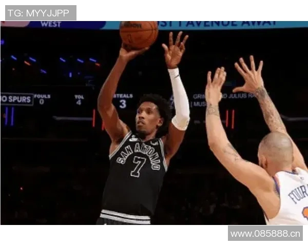 普理查德全能表现助力球队16分9篮板4中1三分贡献19分5板8助2断 普理查德全能表现助力球队16分9篮板4中1三分贡献19分5板8助2断