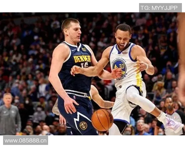 媒体人分析戈登与库里对决约基奇体能消耗成关键因素 媒体人分析戈登与库里对决约基奇体能消耗成关键因素