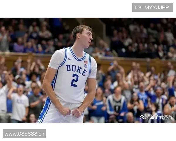 NCAA季前赛明年状元热门达林彼得森上半场狂砍24分全场贡献26分表现抢眼 NCAA季前赛明年状元热门达林彼得森上半场狂砍24分全场贡献26分表现抢眼