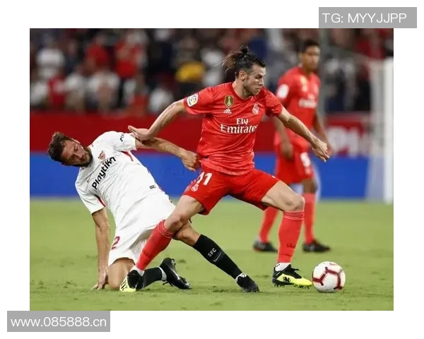 茹子楠因破坏对方单刀进攻被红牌罚下球队雪上加霜局势堪忧